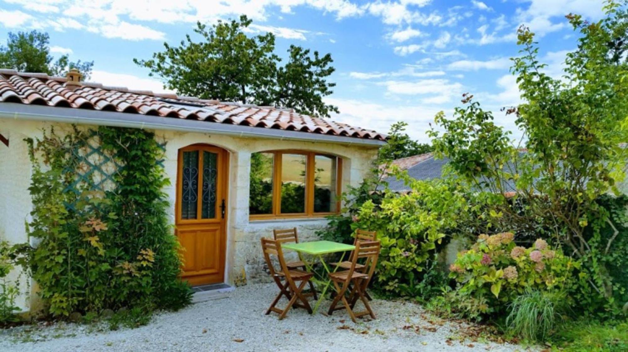 Les Roses De Jonzac Villa Mortiers Luaran gambar
